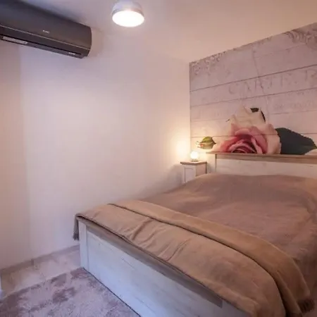 Nagyon Vadon Appartamento Háromhuta