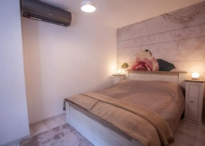 Nagyon Vadon Vendeghaz Lejlighed Háromhuta
